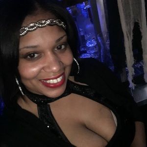 Meet your Posher, Aisha